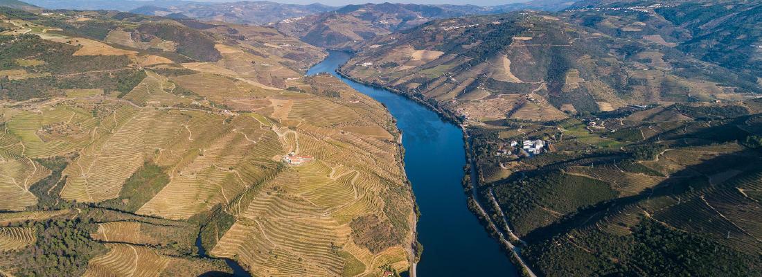 S&atilde;o Leonardo de Galafura: Monumental Miradouro para o Douro